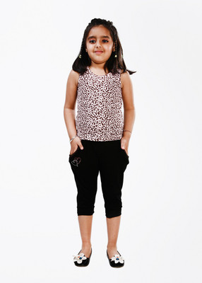 33% OFF on Naughty Ninos T-shirt and Pyjama Set Girl's Combo 33% OFF on Naughty Ninos T-shirt and Pyjama Set Girl's Combo