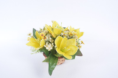 28% OFF on Home Decor Cala lily Arrangement Yellow Assorted Artificial Flower with Pot 28% OFF on Home Decor Cala lily Arrangement Yellow Assorted Artificial Flower with Pot