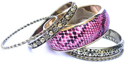 62% OFF on Swaraj Aurous Alloy Brass Plated Bangle Set Pack of 5 62% OFF on Swaraj Aurous Alloy Brass Plated Bangle Set Pack of 5