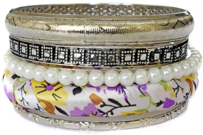 40% OFF on Scrunchh Wood Bangle Set Pack of 5 40% OFF on Scrunchh Wood Bangle Set Pack of 5