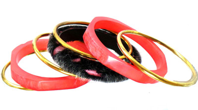 41% OFF on Modish Look Color Spark Brass Bangle Set Pack of 7 41% OFF on Modish Look Color Spark Brass Bangle Set Pack of 7