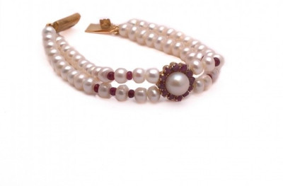 64% OFF on SJ Pearls BRS Alloy Pearl Bracelet 64% OFF on SJ Pearls BRS Alloy Pearl Bracelet