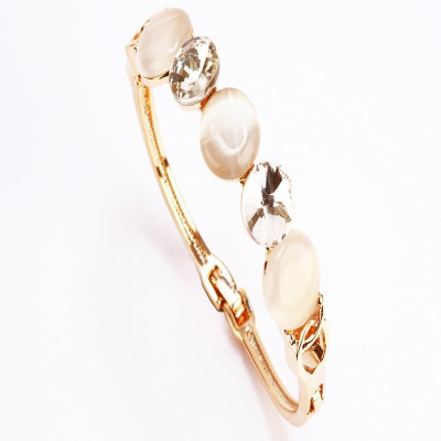 Ghasitaram Gifts V15kadaf92409 Brass Yellow Gold Plated Bracelet