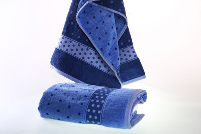 16% OFF on Shoppingtara Cotton Set of Towels