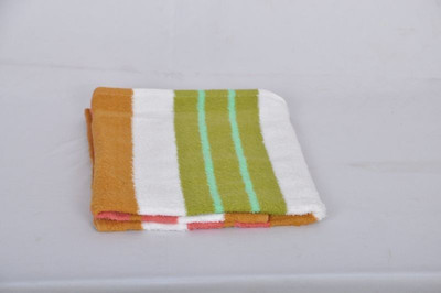 48% OFF on shoppingtara Cotton Bath Towel