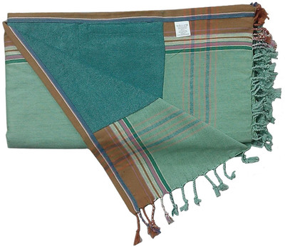 53% OFF on Hugs'n'Rugs Cotton Beach Towel 53% OFF on Hugs'n'Rugs Cotton Beach Towel