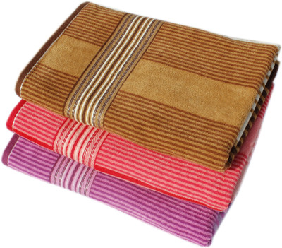 41% OFF on Mandhania Cotton Set of Towels