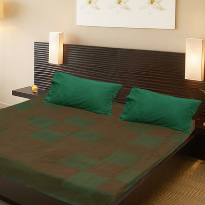 59% OFF on Dhrohar Cotton Double Bed Cover 59% OFF on Dhrohar Cotton Double Bed Cover