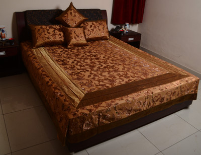 25% OFF on Sukriti Velvet, Silk, Cotton King Bed Cover