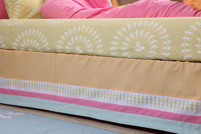 45% OFF on Pink Guppy Platform Single Size Bed Skirt