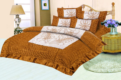 Rangasthali Printed Satin Bedding Set Rangasthali Printed Satin Bedding Set