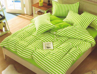 59% OFF on Wrap Polyester Striped Double Bedsheet