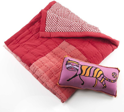 CherryTin Shades of Red Cotton Bedding Set CherryTin Shades of Red Cotton Bedding Set