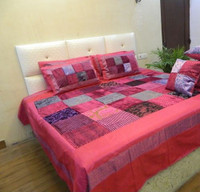 A'la Mode Creations Velvet Silk Double Bedspread cum Bedcover with 2 Pillow Covers and 2 Cushion Covers without fillers (16*16), Pink color Velvet Bedding Set