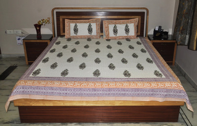 50% OFF on Lal Haveli Cotton Paisley Double Bedsheet