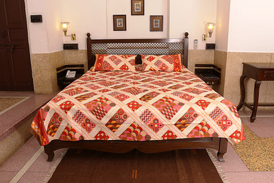 33% OFF on Soundarya Cotton Printed Double Bedsheet