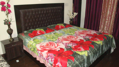 58% OFF on Black Label Cotton Floral Double Bedsheet 58% OFF on Black Label Cotton Floral Double Bedsheet