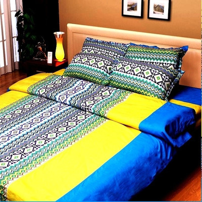 37% OFF on Lullabies By Sukuma Cotton Geometric King Bedsheet
