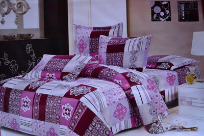 35% OFF on Style n Comfort Polycotton Printed Double Bedsheet Double Bedsheet, Two Pillow Covers, Multicolor