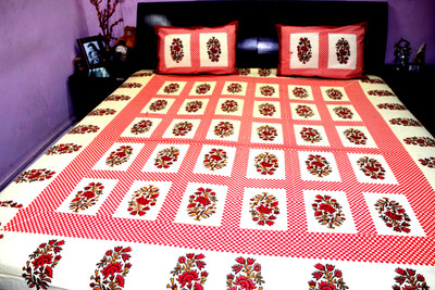39% OFF on Rajasthani Decor Cotton Printed King Bedsheet