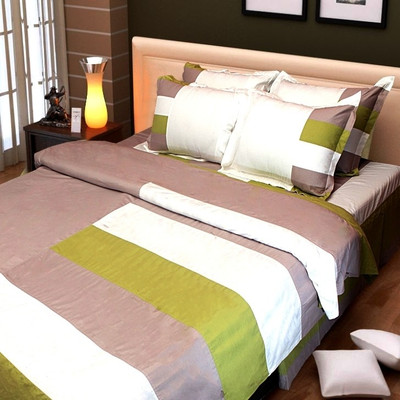 62% OFF on Lullabies By Sukuma Cotton Geometric King Bedsheet