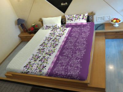 50% OFF on Hemlines Polycotton Floral Double Bedsheet 1Bedsheet, 2 Pillow Covers, Multicolor 50% OFF on Hemlines Polycotton Floral Double Bedsheet 1Bedsheet, 2 Pillow Covers, Multicolor