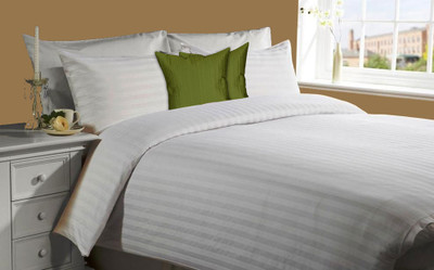 55% OFF on meSleep Cotton Striped Double Fitted Bedsheet