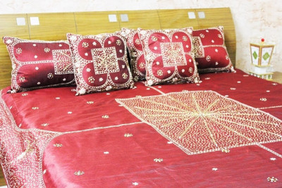 69% OFF on Dekor World Polyester Batik King Bedsheet