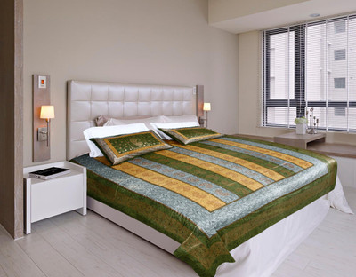 38% OFF on Glitter Cotton Printed King Bedsheet 1 Double Bedsheet, 2 Pillow Covers, Multicolor 38% OFF on Glitter Cotton Printed King Bedsheet 1 Double Bedsheet, 2 Pillow Covers, Multicolor