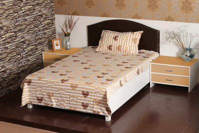 63% OFF on Aalidhra Polyester Silk Blend Printed Single Bedsheet 63% OFF on Aalidhra Polyester Silk Blend Printed Single Bedsheet