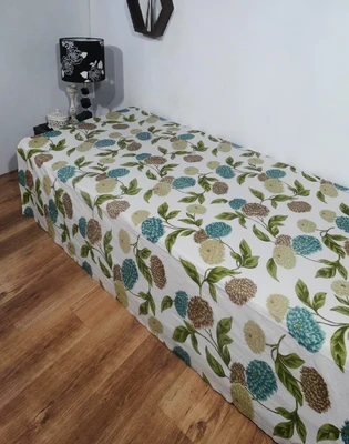 55% OFF on Heritagefabs Cotton Printed Single Bedsheet