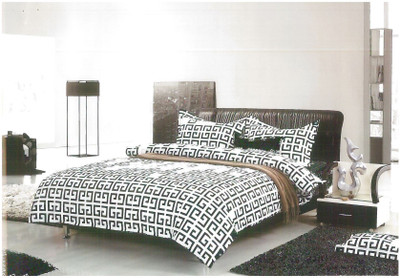 33% OFF on Ross Luxury Living Cotton Checkered Double King Bedsheet