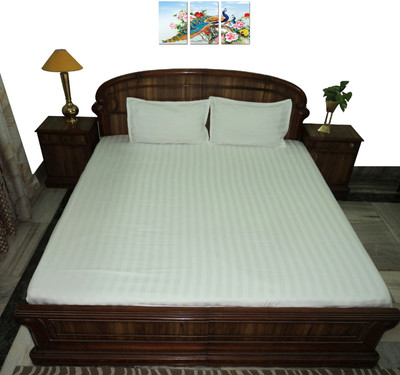 61% OFF on Amita Home Furnishing Cotton Striped Queen Fitted Bedsheet