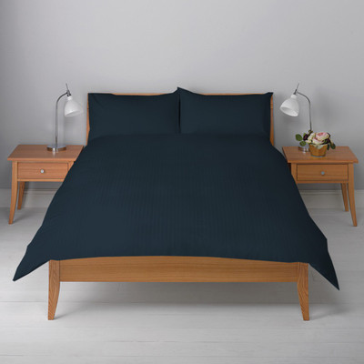 15% OFF on Misr Cotton Striped King Bedsheet