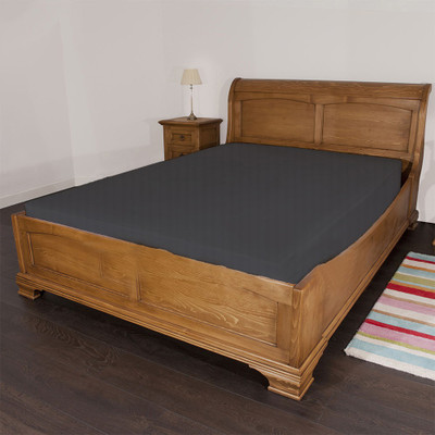 30% OFF on Misr Cotton Striped Double Fitted Bedsheet