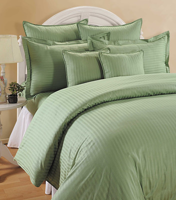 16% OFF on Swayam Cotton Striped Double Bedsheet 16% OFF on Swayam Cotton Striped Double Bedsheet