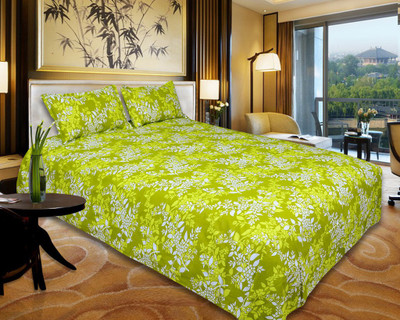 65% OFF on Urban Style Cotton Abstract Double Bedsheet 1 Bedsheet, 2 Pillow Covers, Multicolor