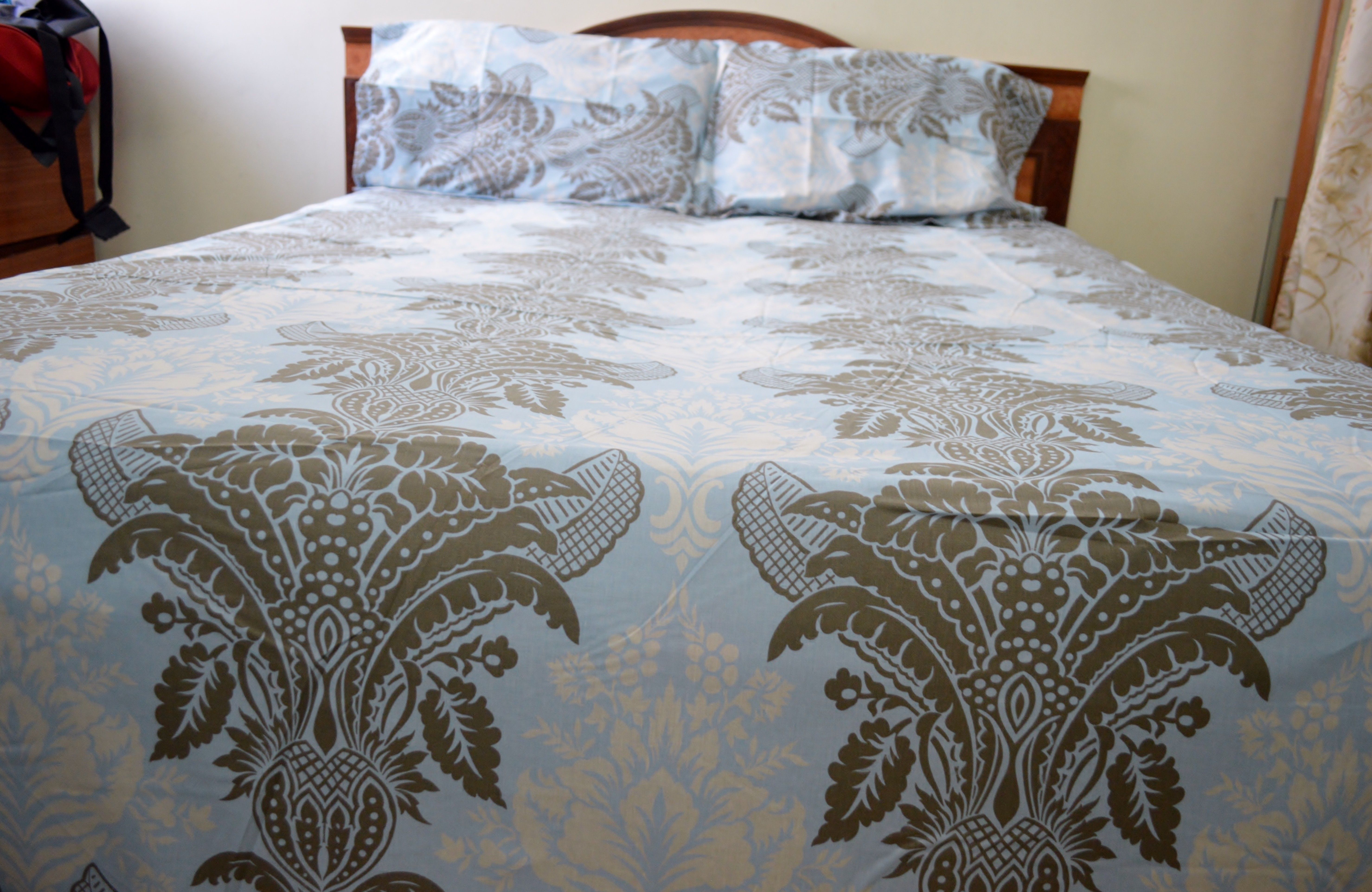 31% OFF on N Squaretex Cotton Floral Double Bedsheet