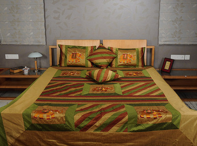 55% OFF on Rajrang Silk Striped Double Bedsheet