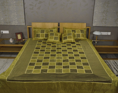 57% OFF on Rajrang Polyester, Dupion Geometric Double Bedsheet 1 Bedsheet, Green