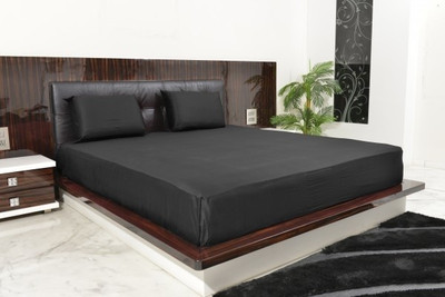 33% OFF on Hothaat Cotton Solid King Fitted Bedsheet