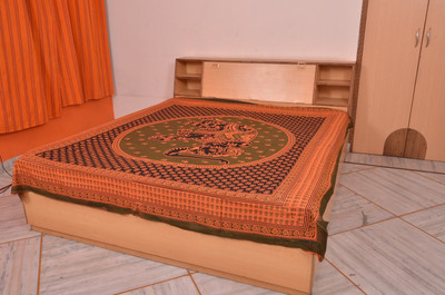 46% OFF on Handicana Cotton Printed Double Fitted Bedsheet 46% OFF on Handicana Cotton Printed Double Fitted Bedsheet