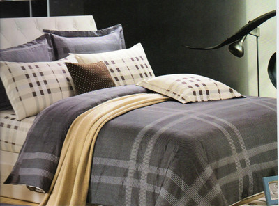 59% OFF on KKK Cotton Striped Double Bedsheet