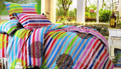 70% OFF on Rose Petal Polyester Striped Double Bedsheet