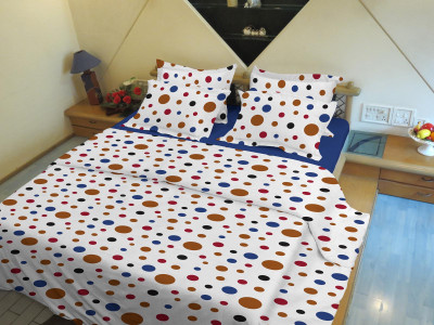 25% OFF on Hemlines Satin Polka Double Bedsheet 1Bedsheet, 2 Pillow Covers, Black 25% OFF on Hemlines Satin Polka Double Bedsheet 1Bedsheet, 2 Pillow Covers, Black