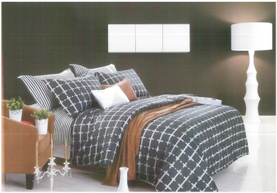 33% OFF on Ross Luxury Living Cotton Floral Double Bedsheet 33% OFF on Ross Luxury Living Cotton Floral Double Bedsheet