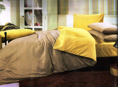 70% OFF on Rose Petal Cotton Solid Queen Bedsheet