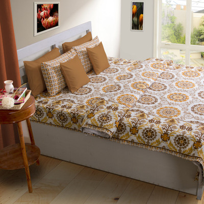 40% OFF on House This Cotton Damask Double Bedsheet 1 Bedsheet, 2 Pillow Covers, Orange