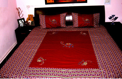 46% OFF on Rajasthani Decor Cotton Animal King Bedsheet