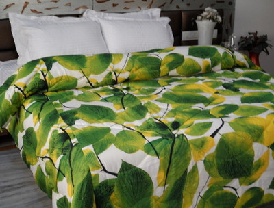 28% OFF on Snuggle Floral Double Quilt & Comforter 28% OFF on Snuggle Floral Double Quilt & Comforter
